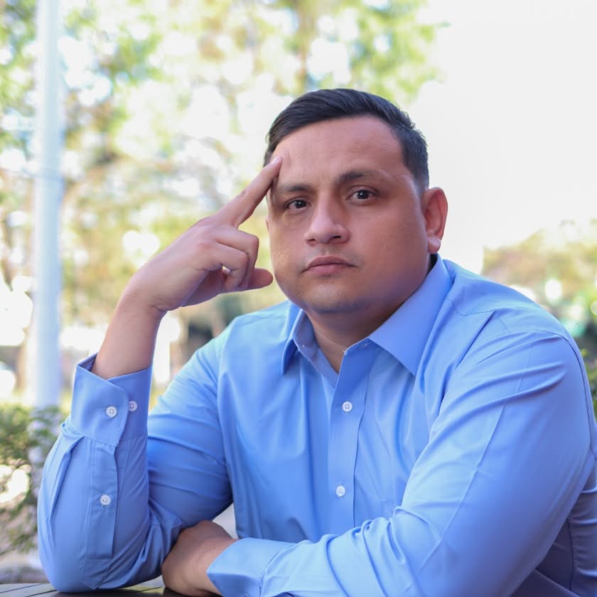Oscar Lanestosa — Coach de Liderazgo